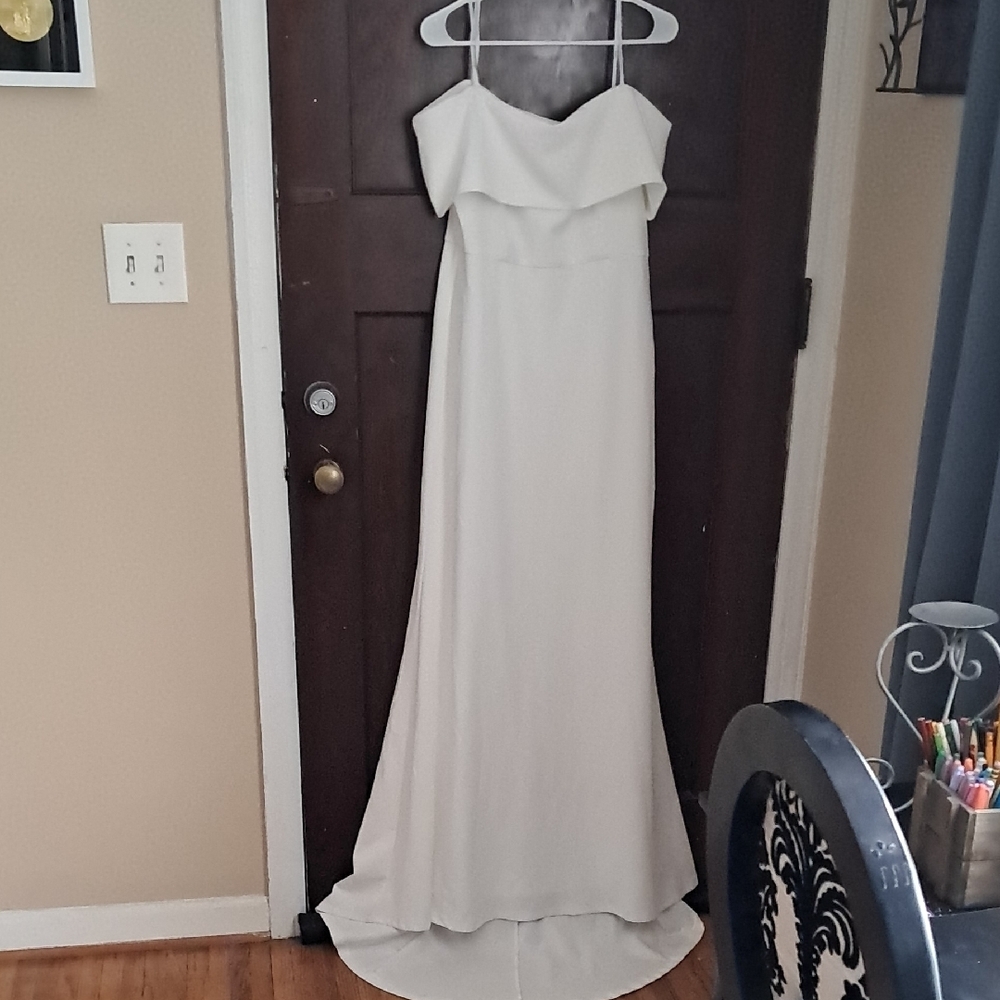 Elegant Cream Strapless Formal/Wedding Dress, Size XL